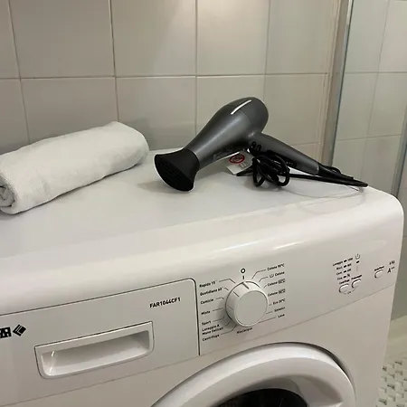 Gabriel House - Parking And Station Appartamento *