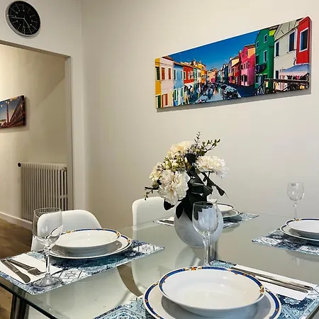 Gabriel House - Parking And Station Appartamento *