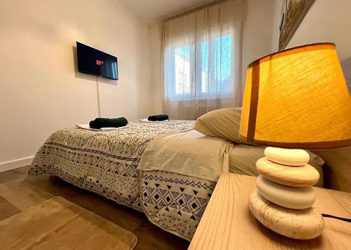 Gabriel House - Parking And Station Apartamento *