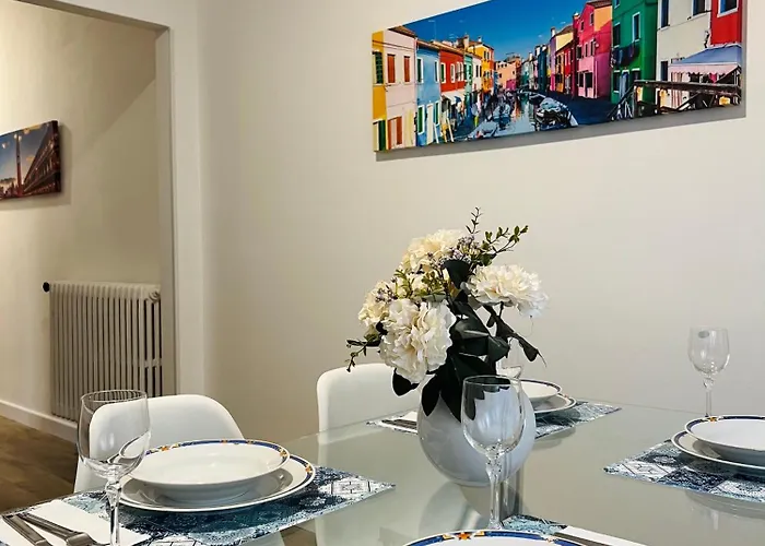 Gabriel House - Parking And Station Apartamento *