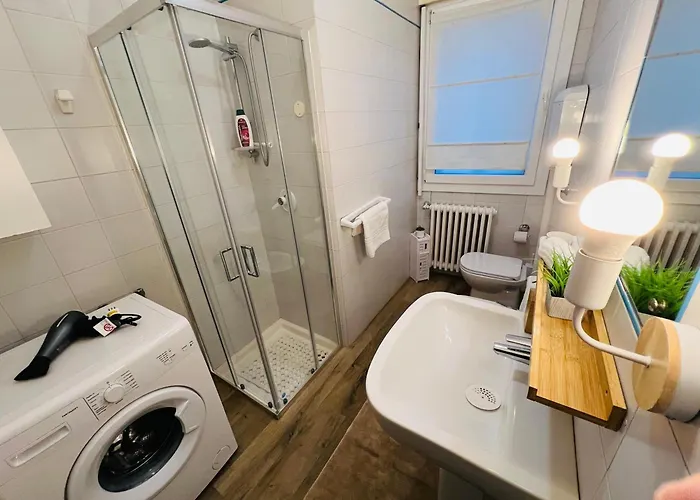 Gabriel House - Parking And Station *